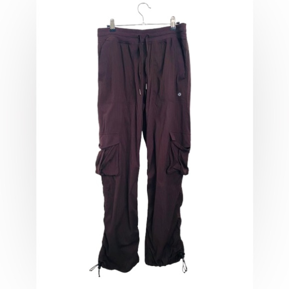 lululemon athletica Women's Cargo Pants - Deep Plum